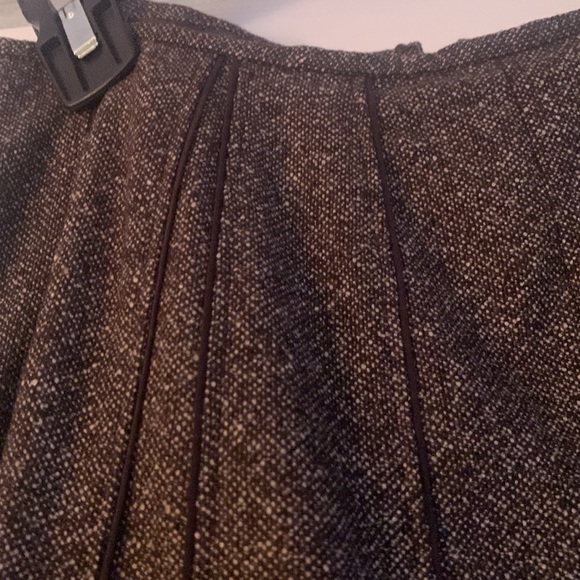 Ann Taylor wool skirt.  Size 2P.  Brown. - Picture 2 of 5